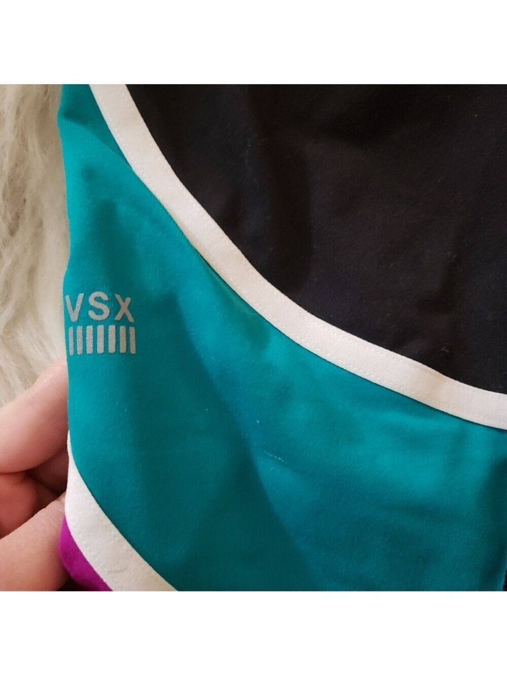 Victoria Secret Knockout Color Block Crop - Picture 5 of 5